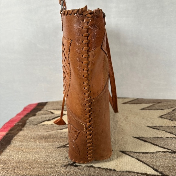 Vintage handmade western tooled Leather Shoulder Bag patchwork purse large tote - Picture 13 of 14